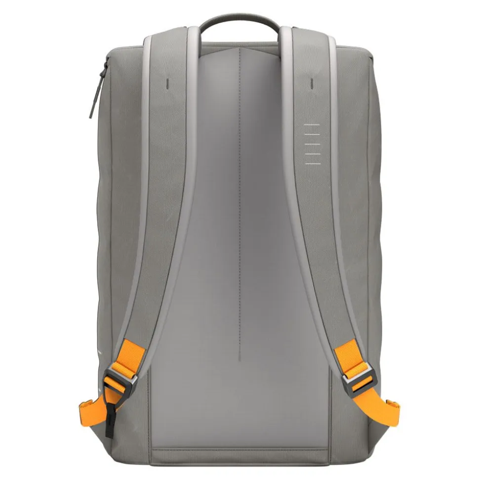 Hugger Base Backpack 15L